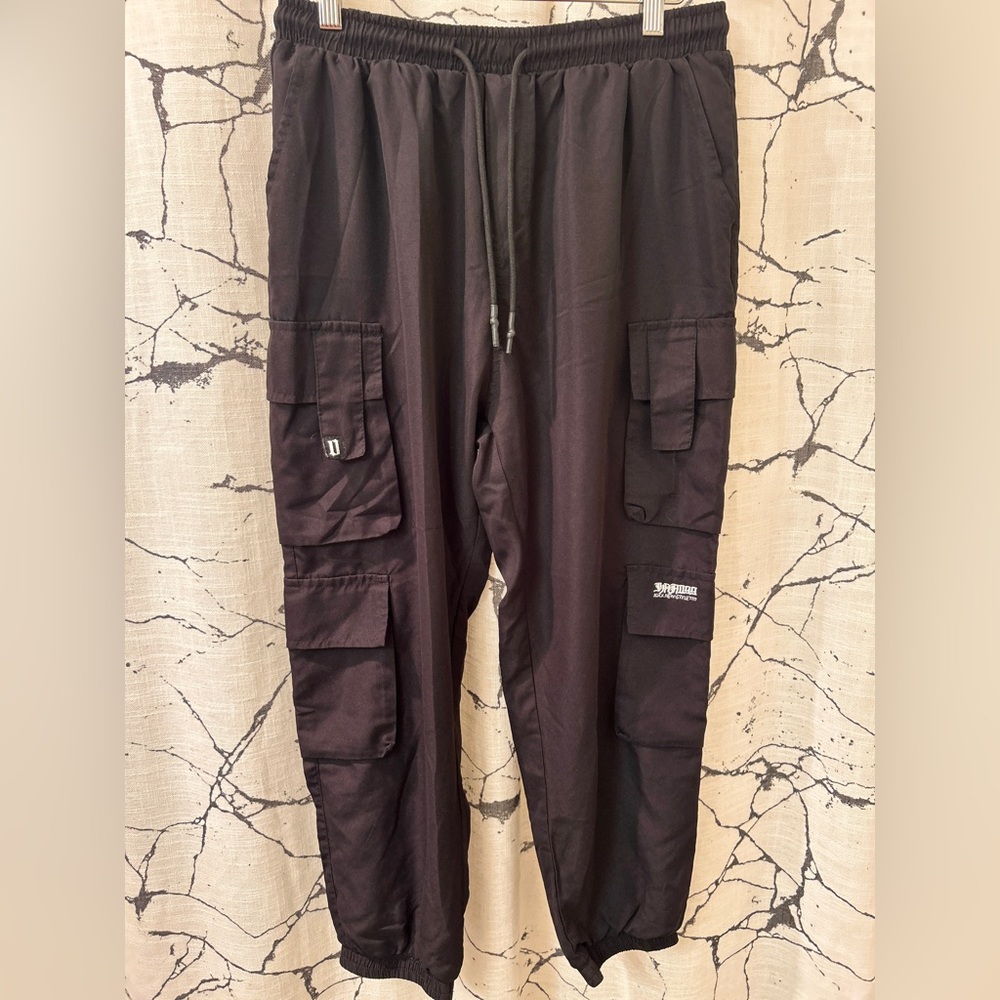 ROMWE black Cargo Pants for youth large